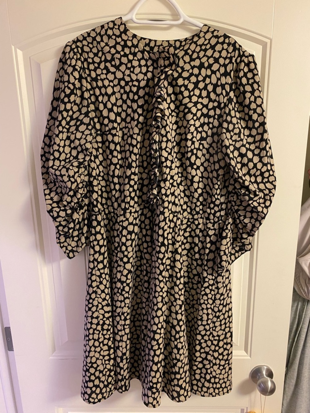 Vintage Eve Gravel Black and Cream Spot-Print Puff Sleeve Dress